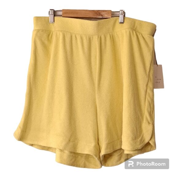 Women's Mid-Rise Pull-On Shorts - A New Day - Yellow Size 1X Target Causal Beach - Picture 11 of 11